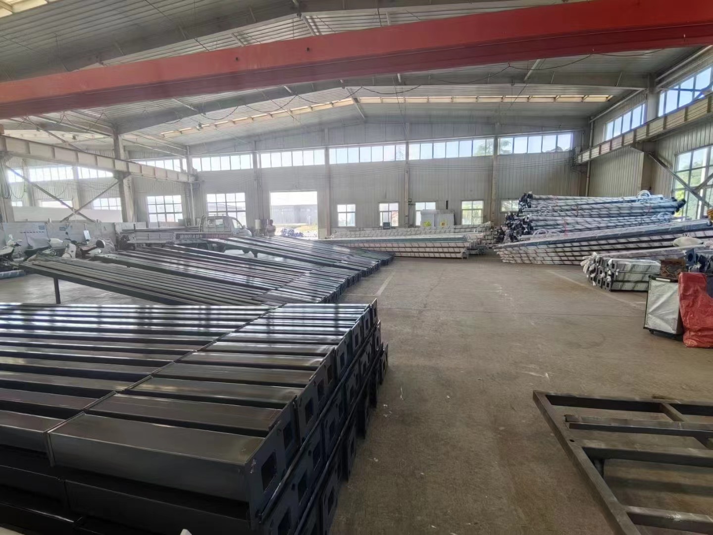 西安太陽能路燈生產(chǎn)廠家冠爍照明自有工廠